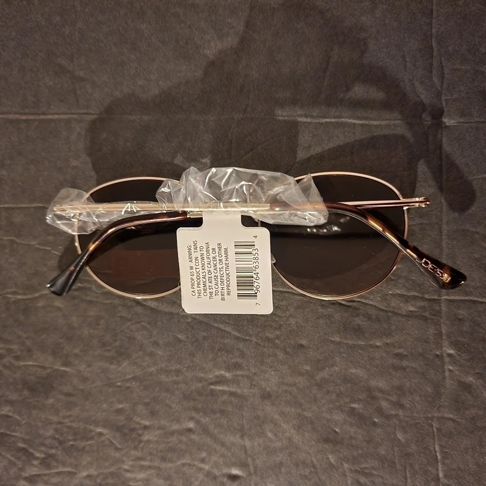 Joe’s Round Gold Frame Sunglasses NWT